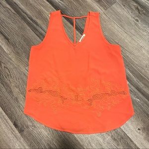 Monteau - Tank with Peek-a-boo details